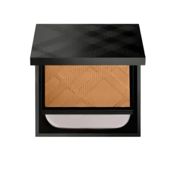 Burberry MatteGlow Foundaton Cmpact 100 Deep Neutral 30Ml